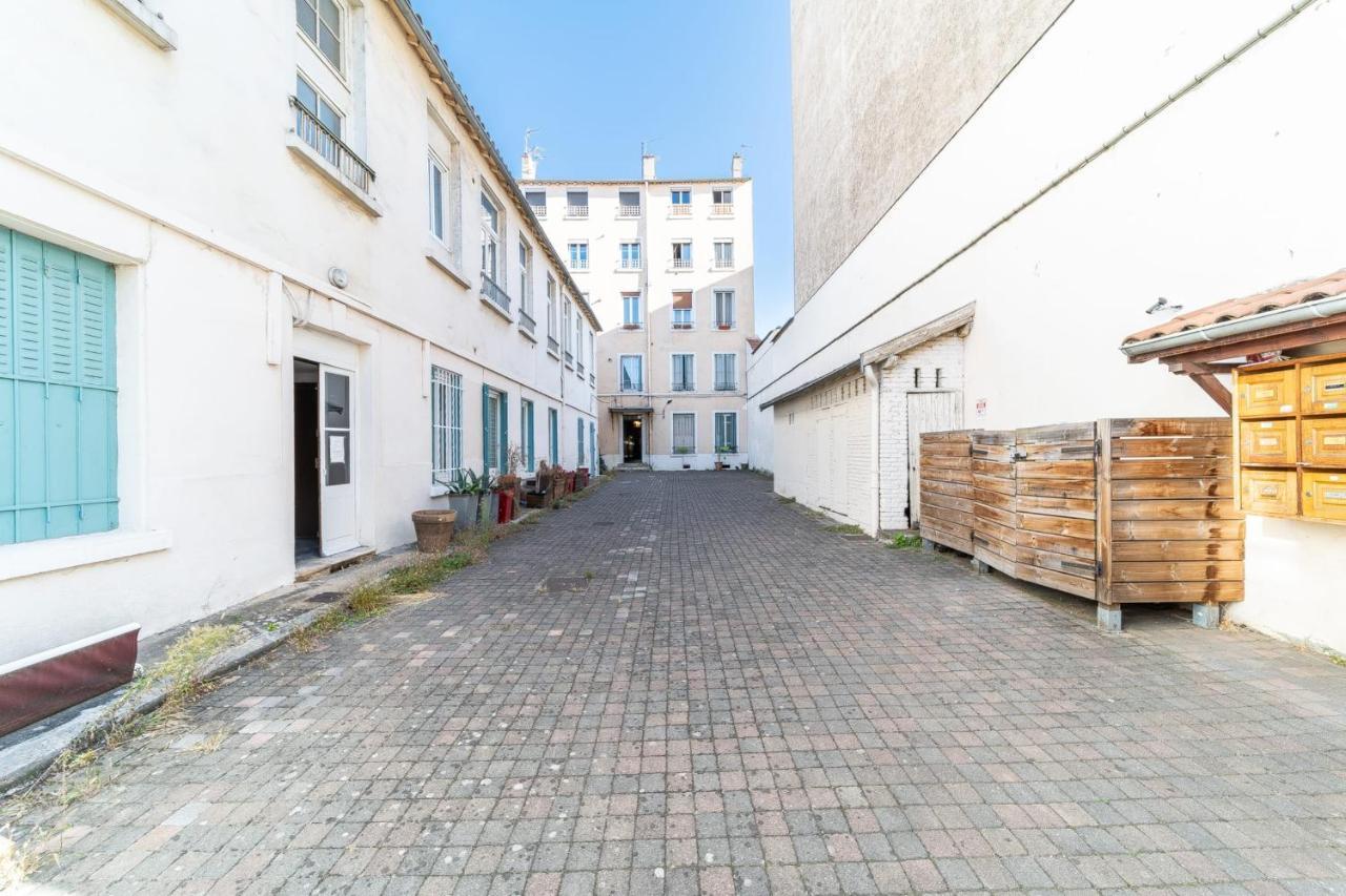 Le Marietton Appartement Cosy A Deux Pas Du Metro Valmy Lião Exterior foto